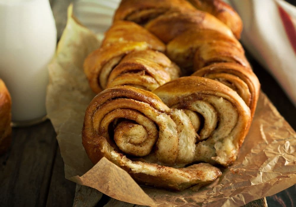 cinnamon scroll tea cake